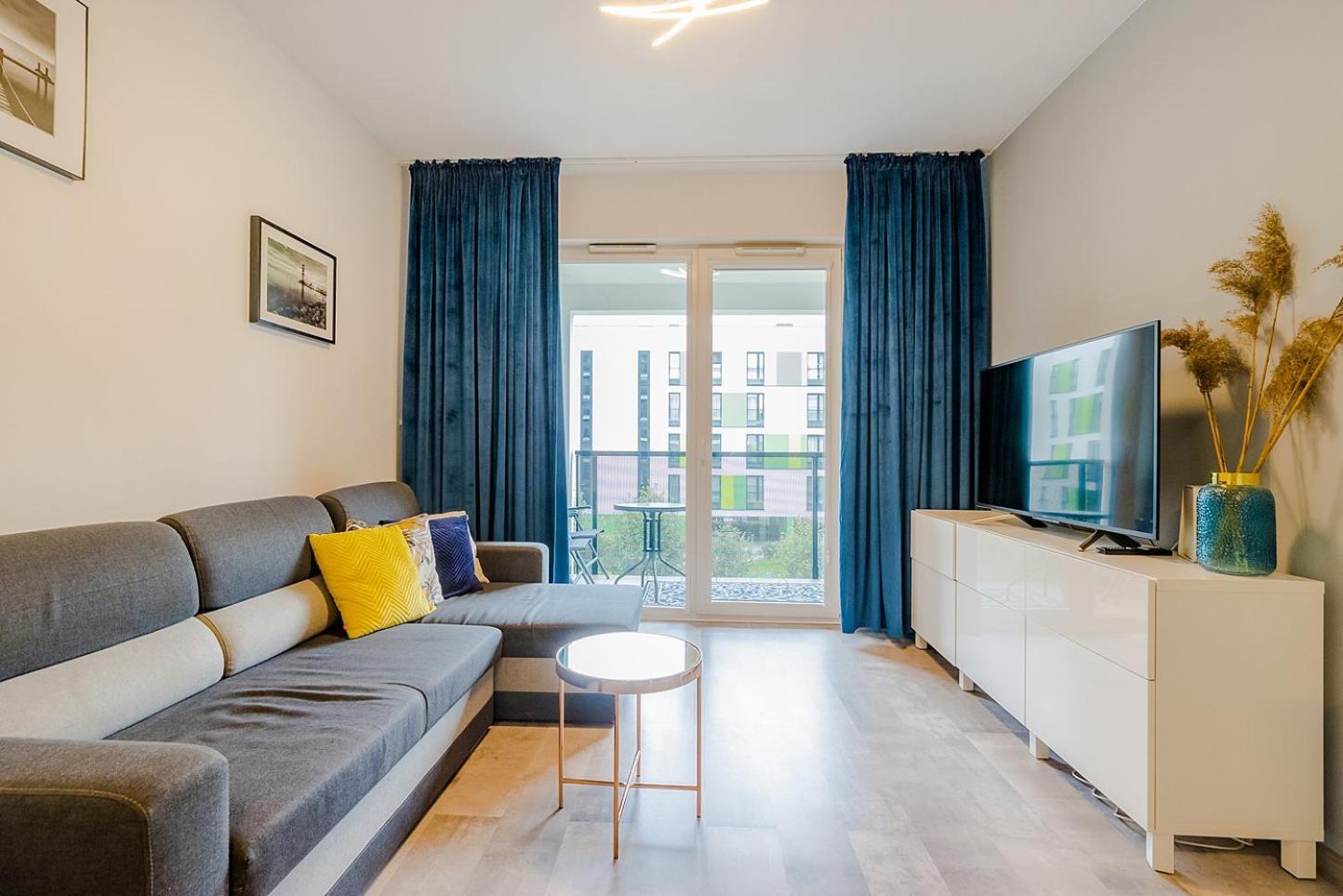 Family Apartment Zoliborz By Noclegi Renters Varsovia Exterior foto